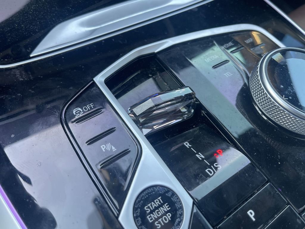 Used 2023 BMW X7 M60i image 34
