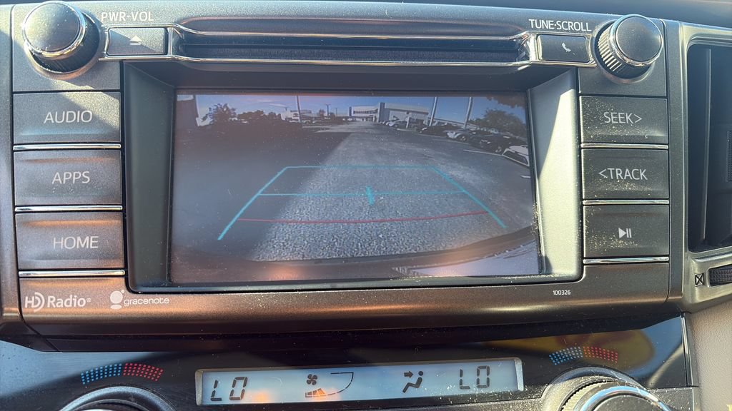 Used 2015 Toyota RAV4 XLE FWD image 17