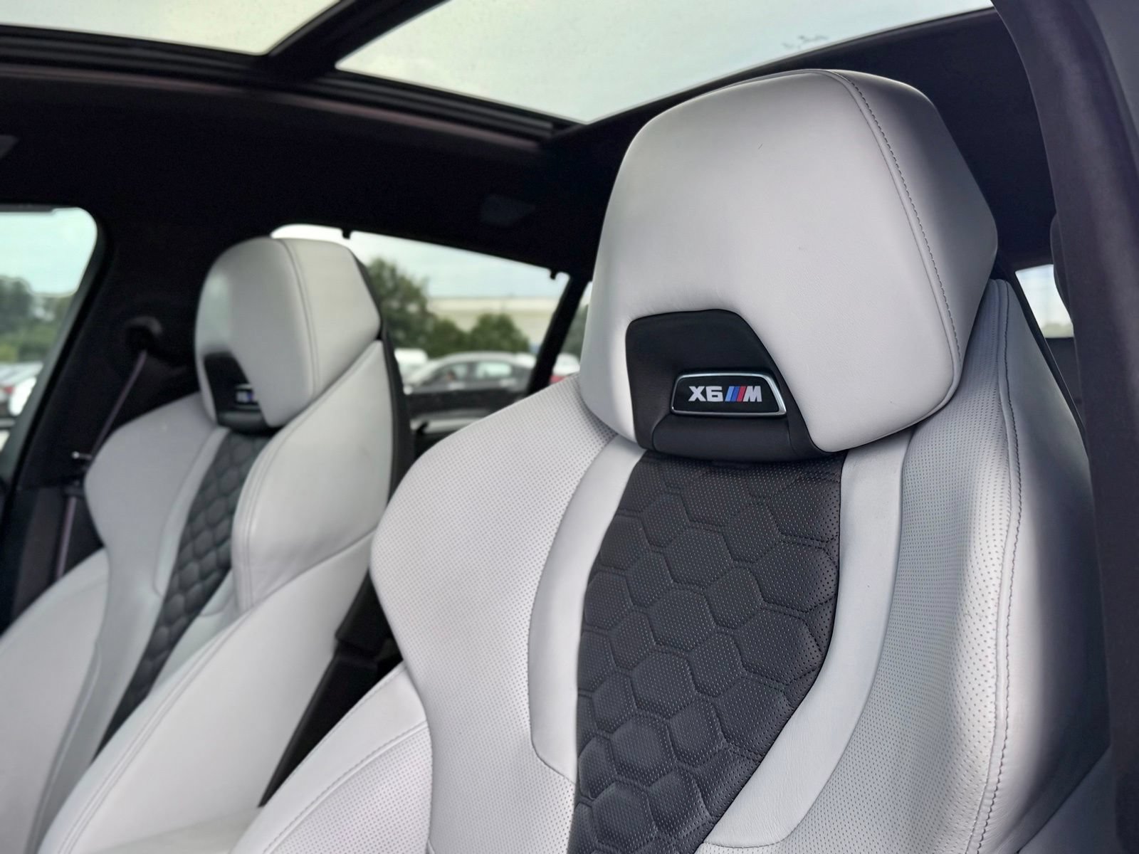 Used 2020 BMW X6 M Competition AWD/4WD image 29