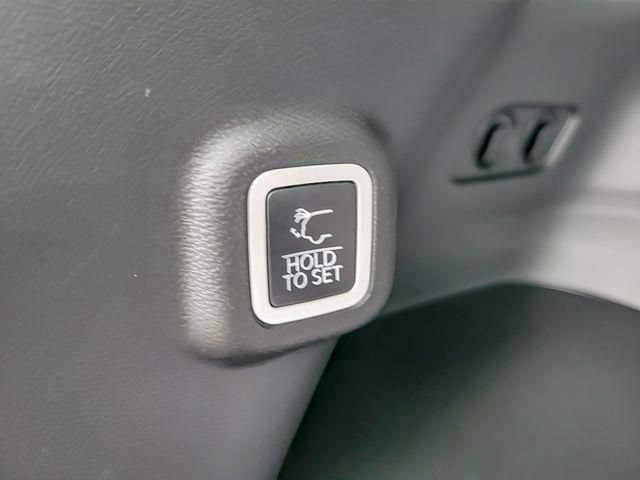 New 2026 Jeep Cherokee Limited AWD/4WD image 19