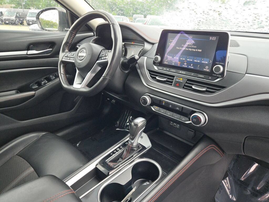 Used 2024 Nissan Altima 2.5 SR FWD image 4