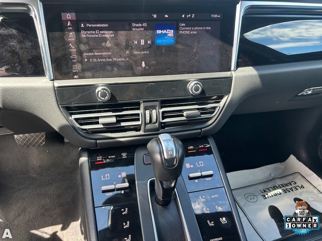 Used 2024 Porsche Macan AWD/4WD image 24