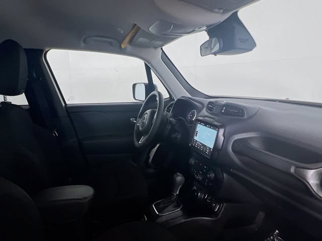 Used 2023 Jeep Renegade Latitude AWD/4WD image 10