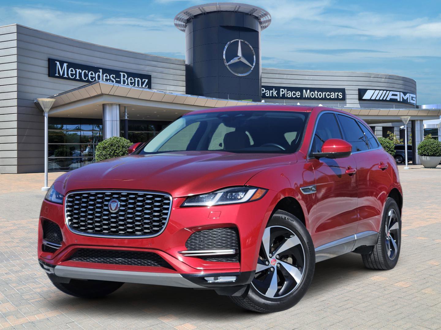 Used 2022 Jaguar F-PACE S image 1