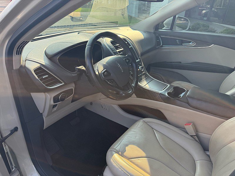 Used 2018 Lincoln MKX Reserve w/ Lincoln MKX Climate Package AWD/4WD image 10