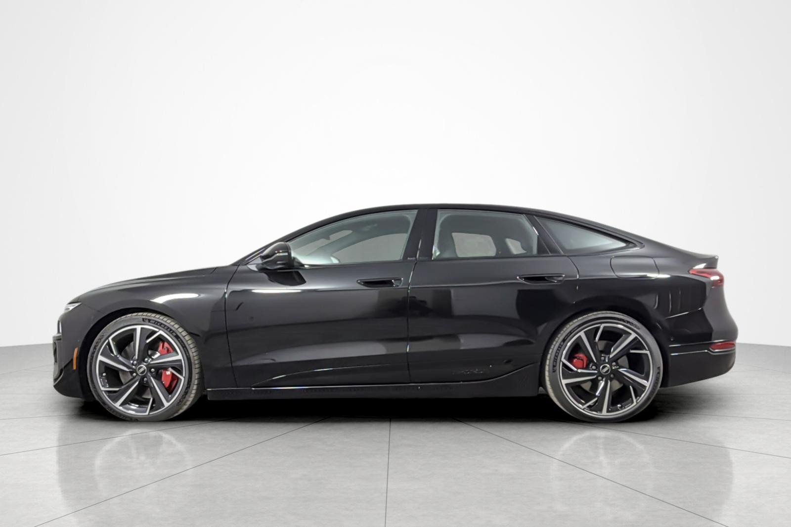 New 2027 Audi S6 e-tron Premium Plus AWD/4WD image 3