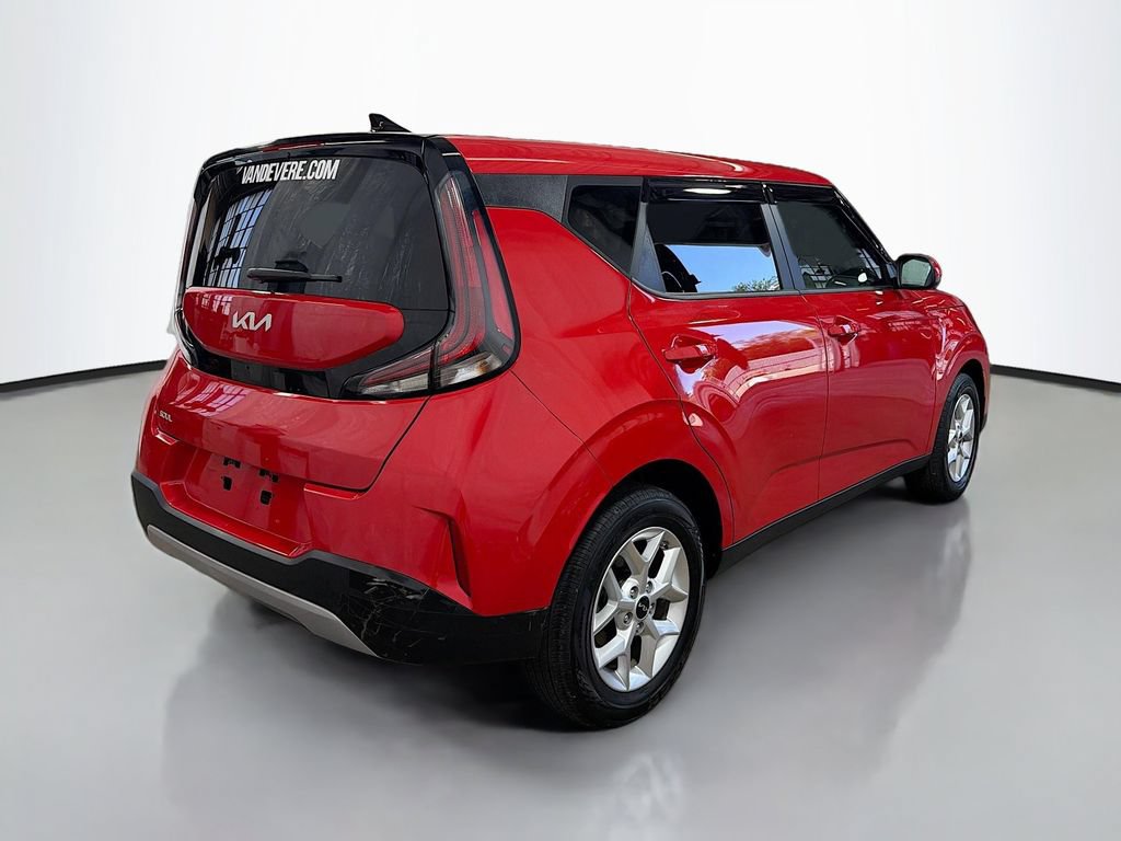 Used 2024 Kia Soul LX w/ Option Group 015 FWD image 10