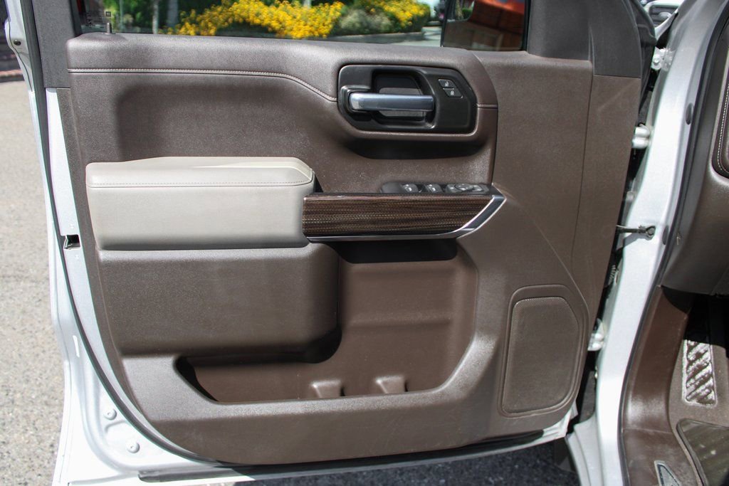 Used 2020 Chevrolet Silverado 1500 LT w/ Convenience Package image 12