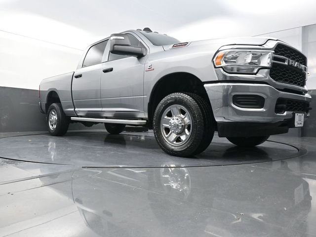 Used 2024 RAM 2500 Tradesman w/ Chrome Appearance Group image 27