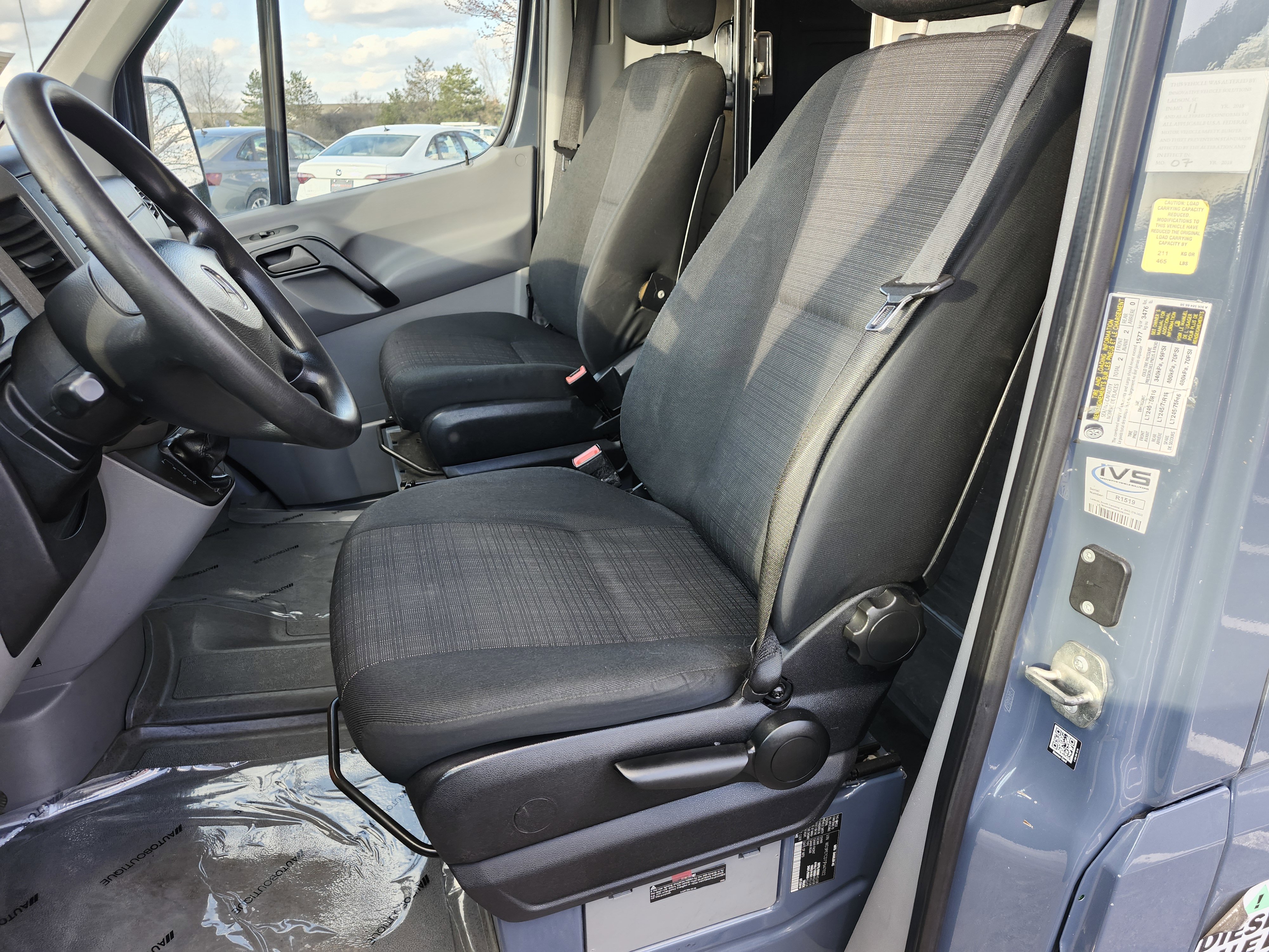 Used 2018 Mercedes-Benz Sprinter 2500 image 22