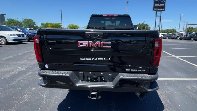 New 2026 GMC Sierra 2500 Denali w/ Technology Package AWD/4WD image 9