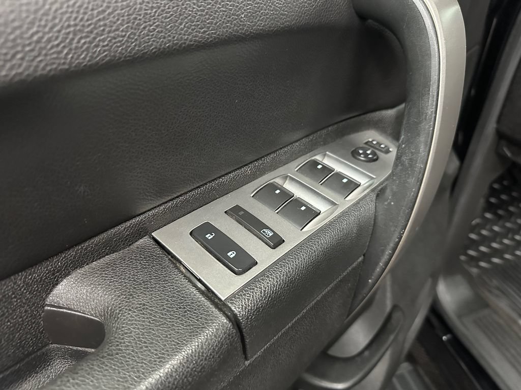 Used 2013 Chevrolet Silverado 2500 LT w/ Convenience Package AWD/4WD image 17