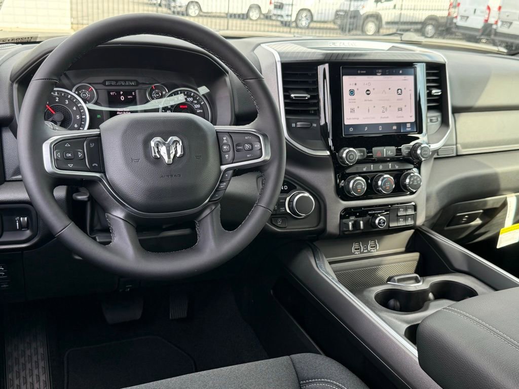 New 2026 RAM 1500 4x4 Crew Cab image 27
