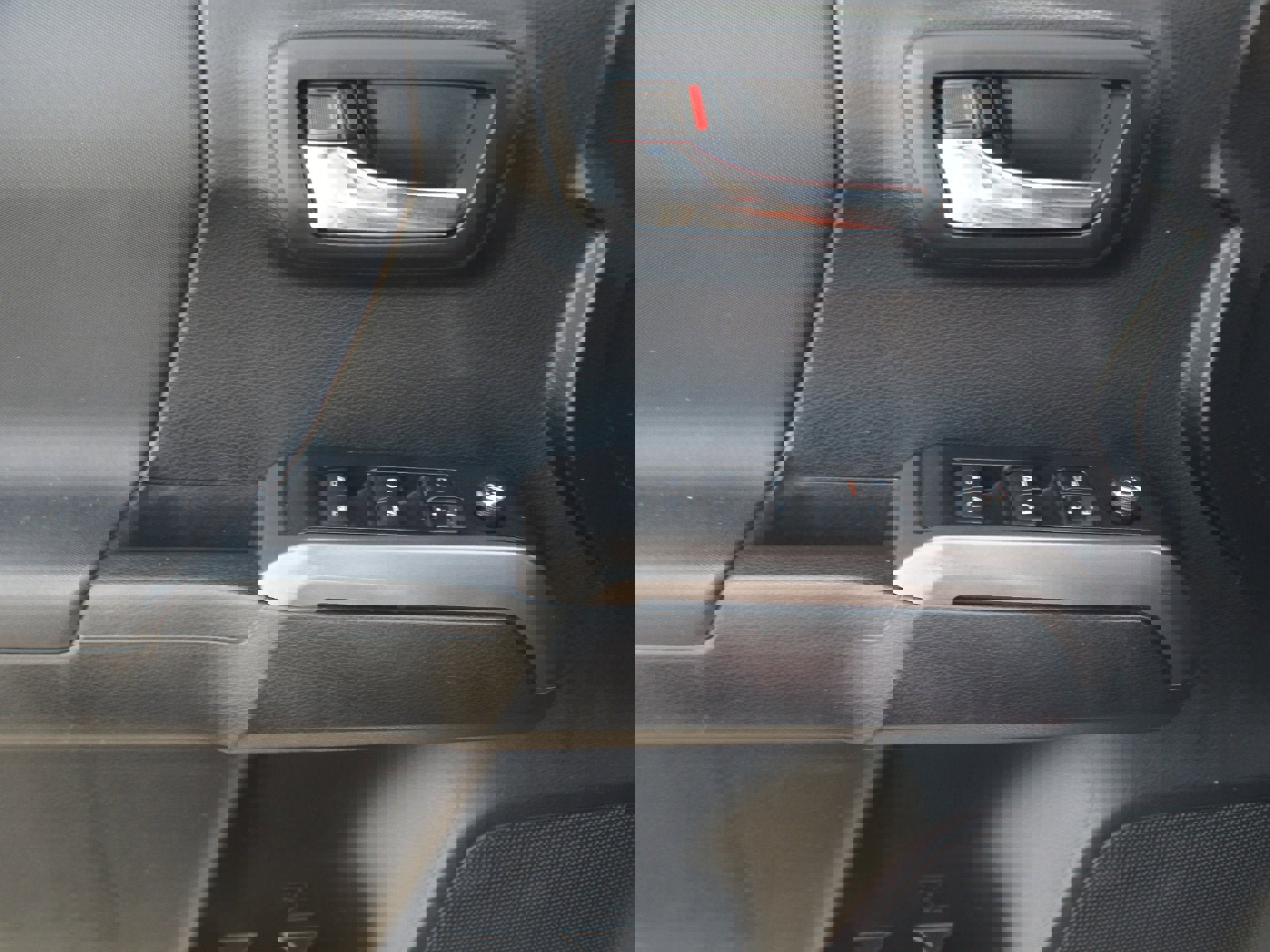 Used 2016 Toyota Tacoma TRD Sport w/ Towing Package image 28