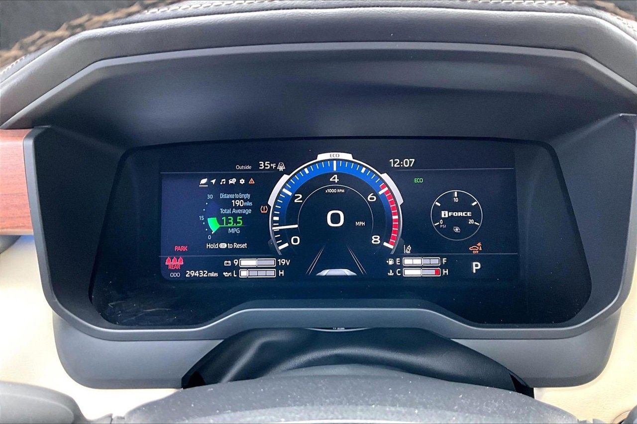Used 2022 Toyota Tundra 1794 Edition image 10