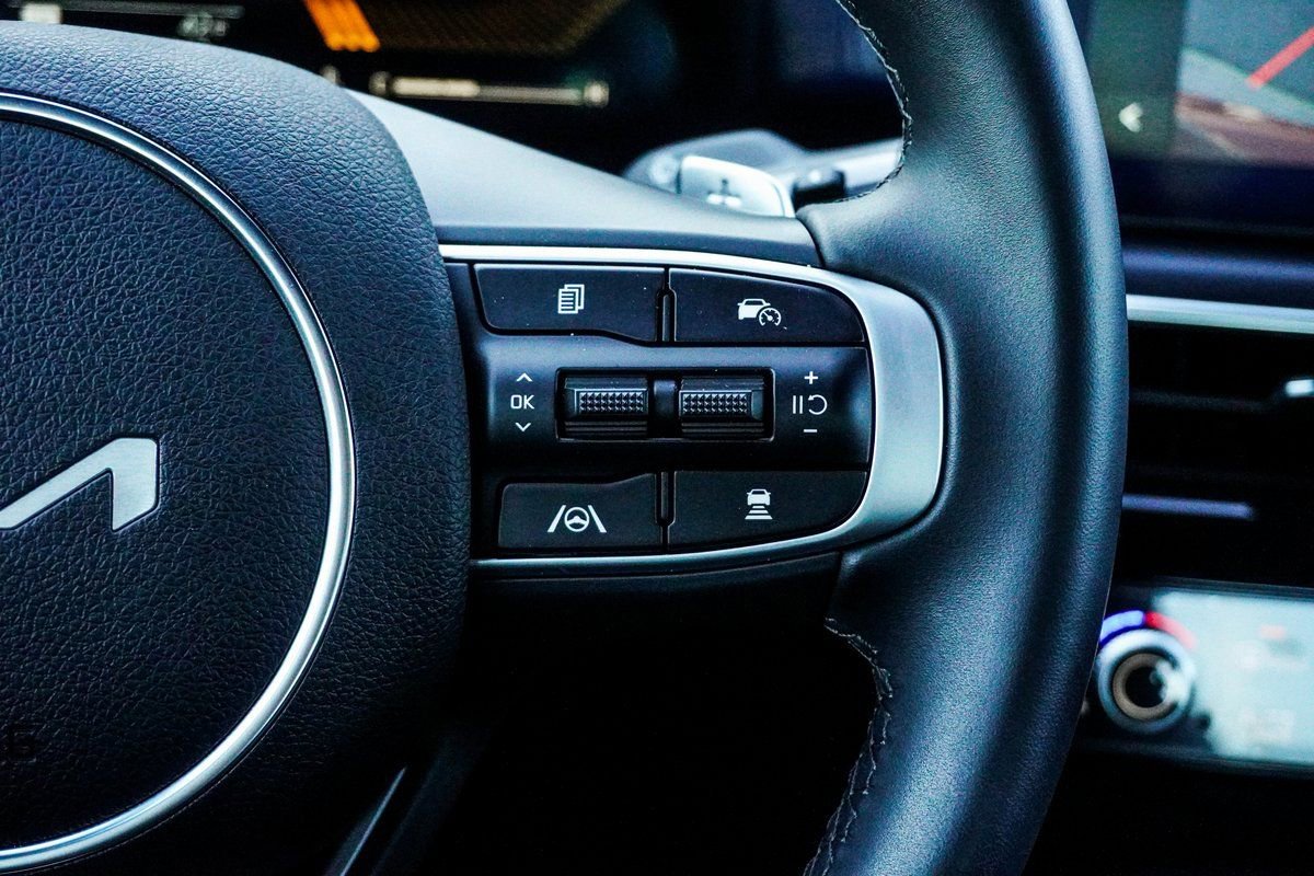 Used 2025 Kia K5 GT image 29