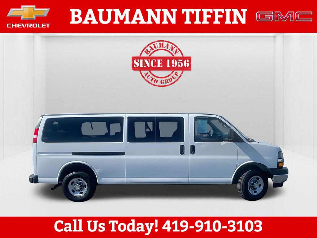 Used 2024 Chevrolet Express 3500 LT w/ LT Preferred Equipment Group image 4