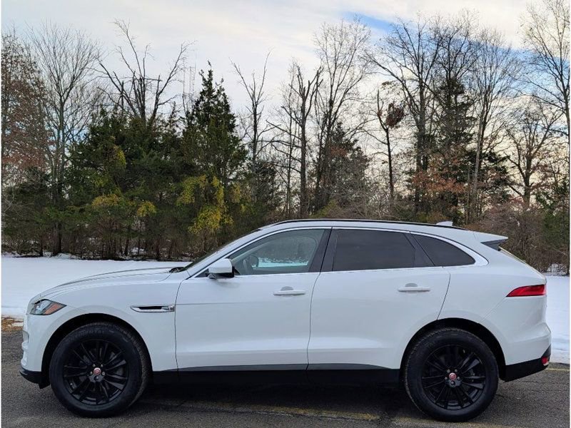 Used 2018 Jaguar F-PACE Prestige image 4