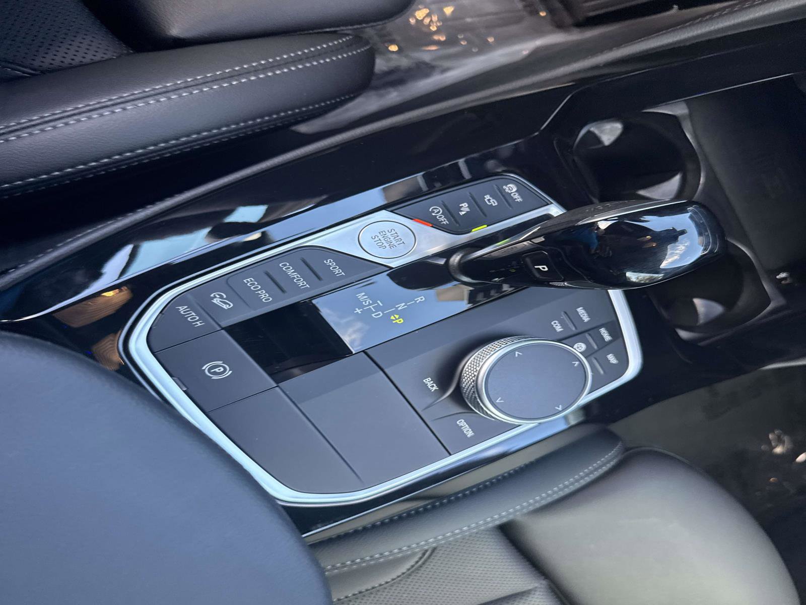 Certified 2025 BMW X4 xDrive30i image 24