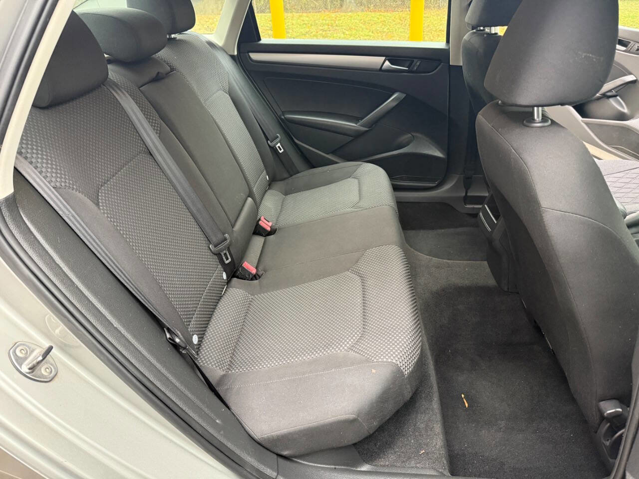 Used 2014 Volkswagen Passat 1.8T S image 4