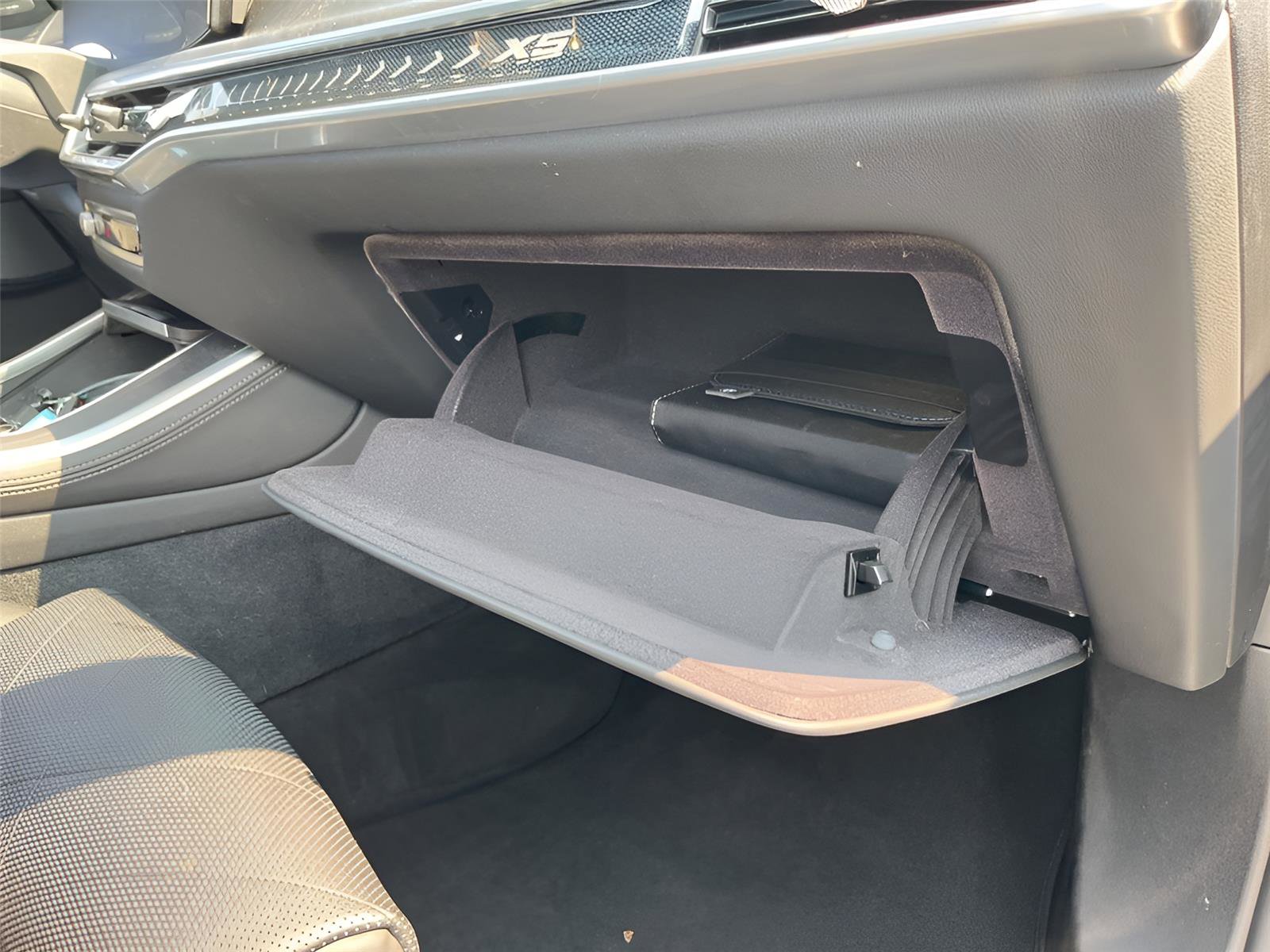 Used 2024 BMW X5 xDrive40i w/ Premium Package image 35