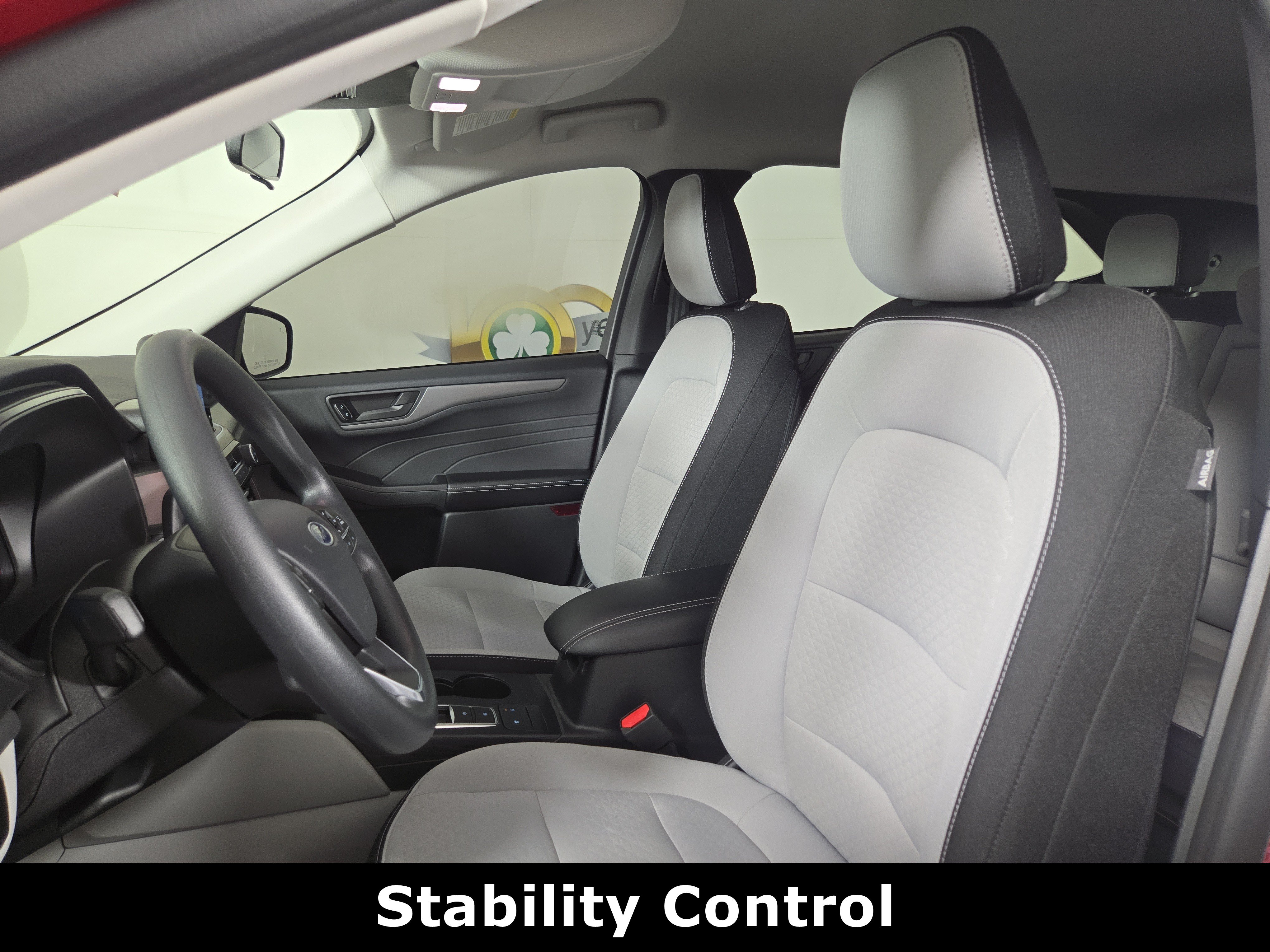 Used 2025 Ford Escape Active AWD/4WD image 11