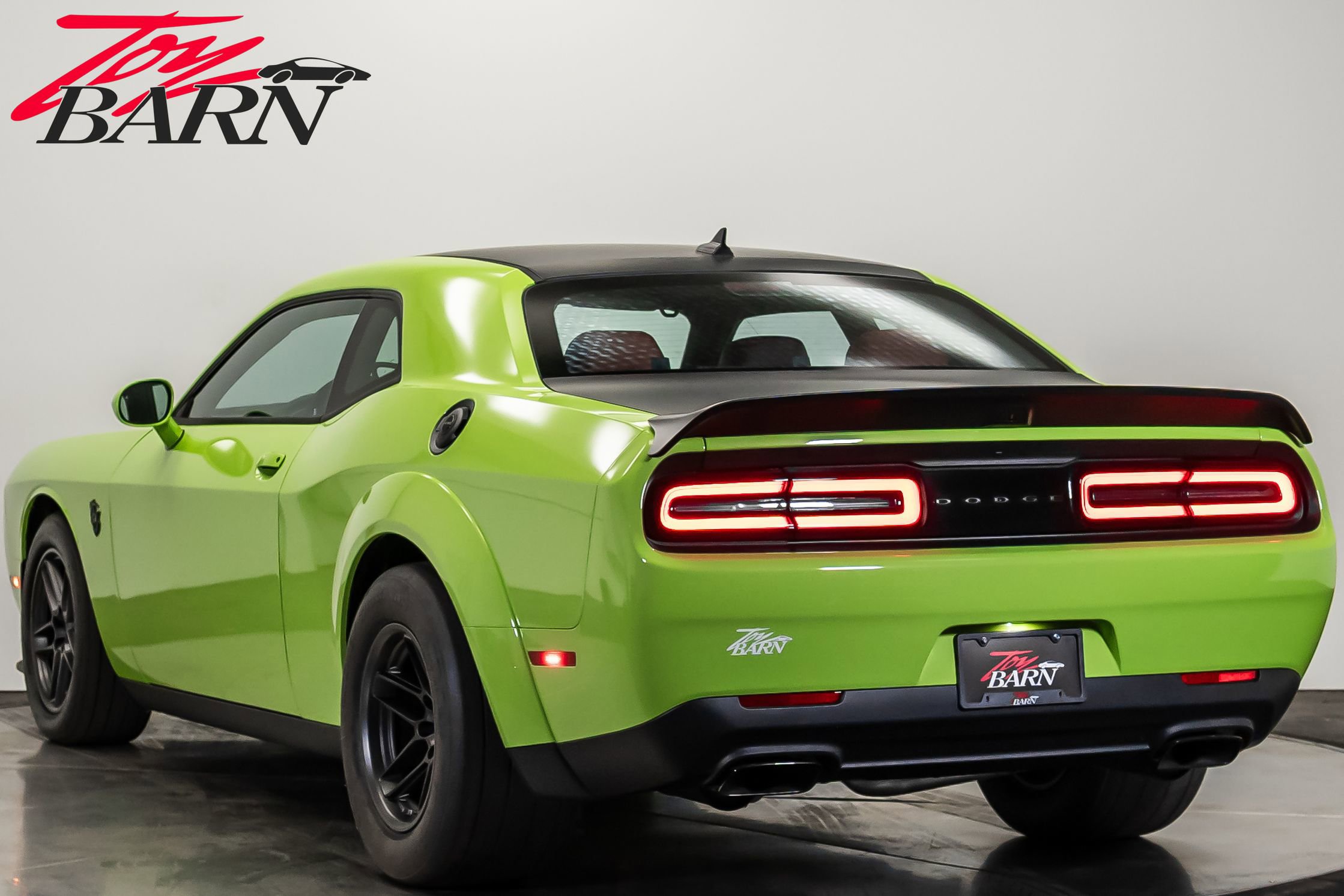 Used 2023 Dodge Challenger SRT Hellcat Redeye image 3