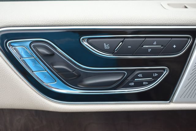 Used 2020 Lincoln Navigator Reserve w/ Luxury Package AWD/4WD image 24