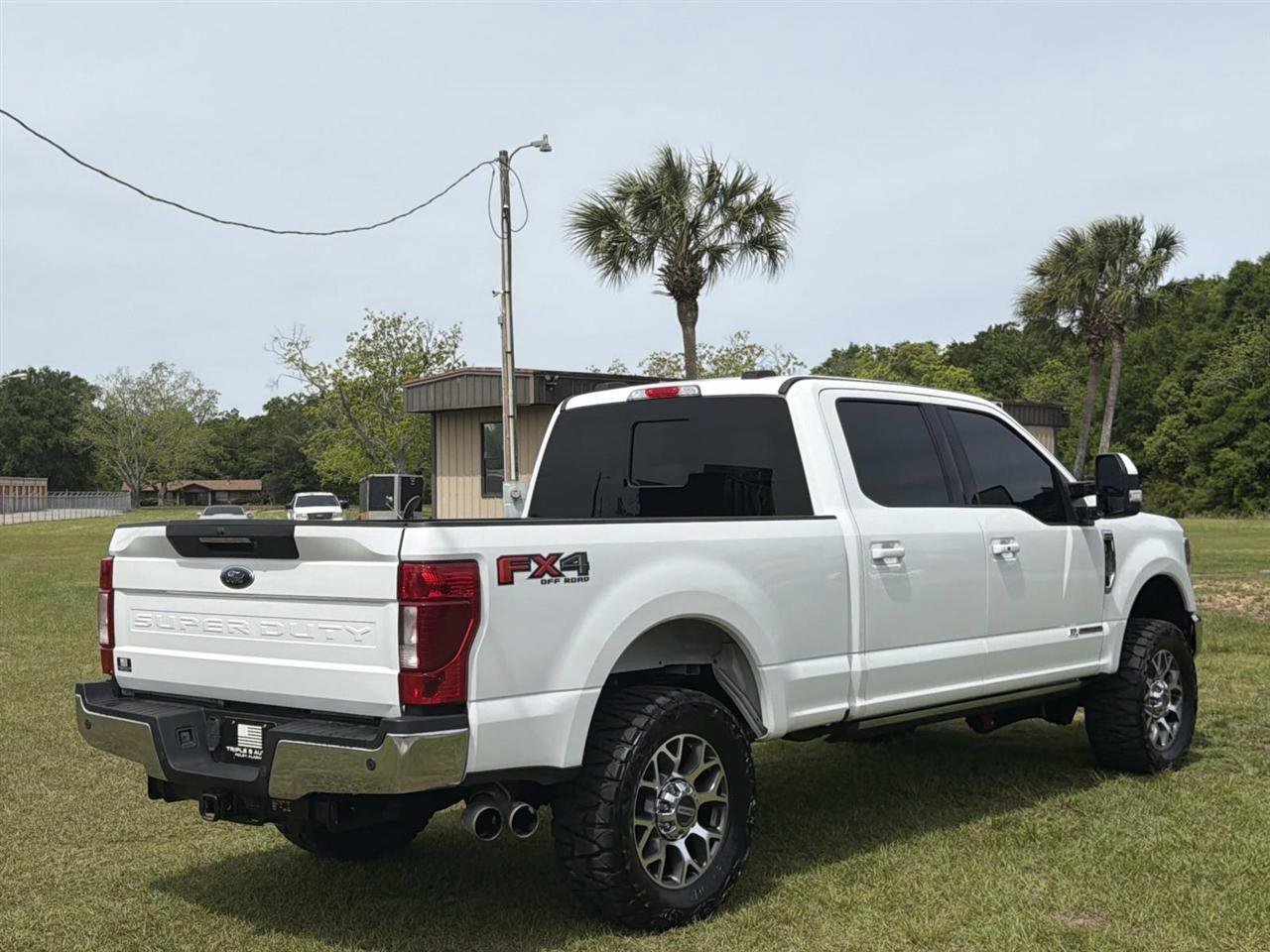 Used 2020 Ford F250 Lariat w/ Lariat Ultimate Package AWD/4WD image 6