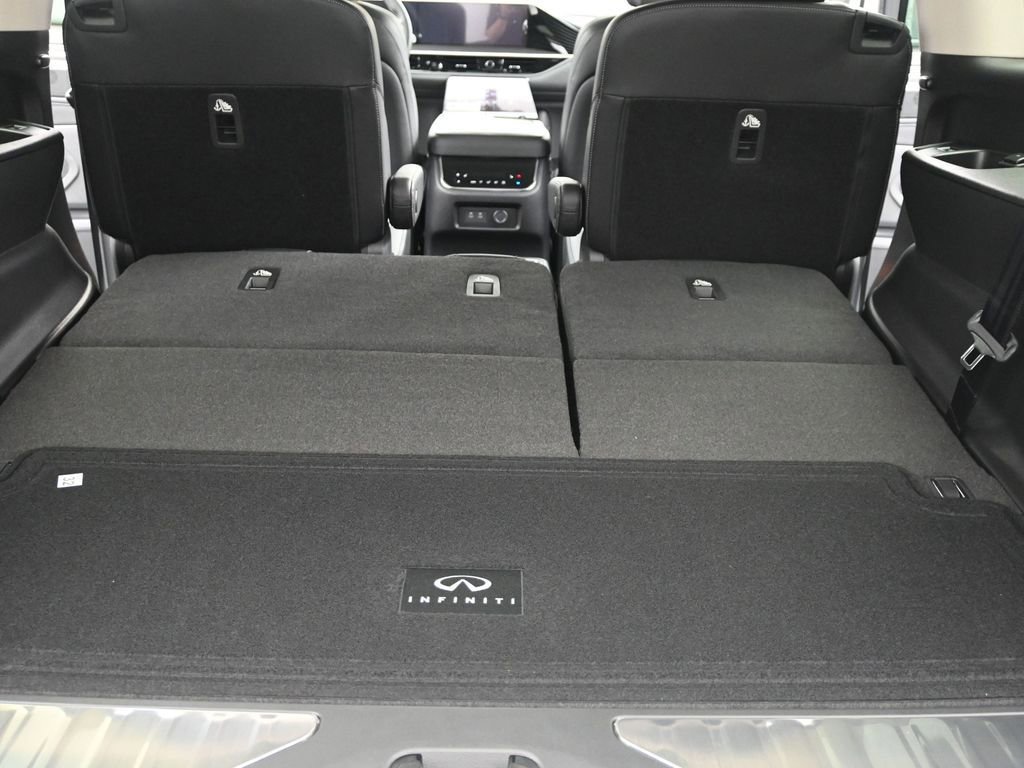 Used 2026 INFINITI QX80 Pure w/ Cargo Package AWD/4WD image 11