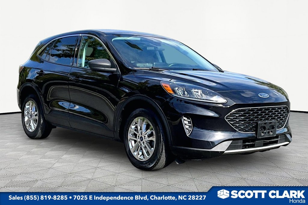 Used 2022 Ford Escape SE