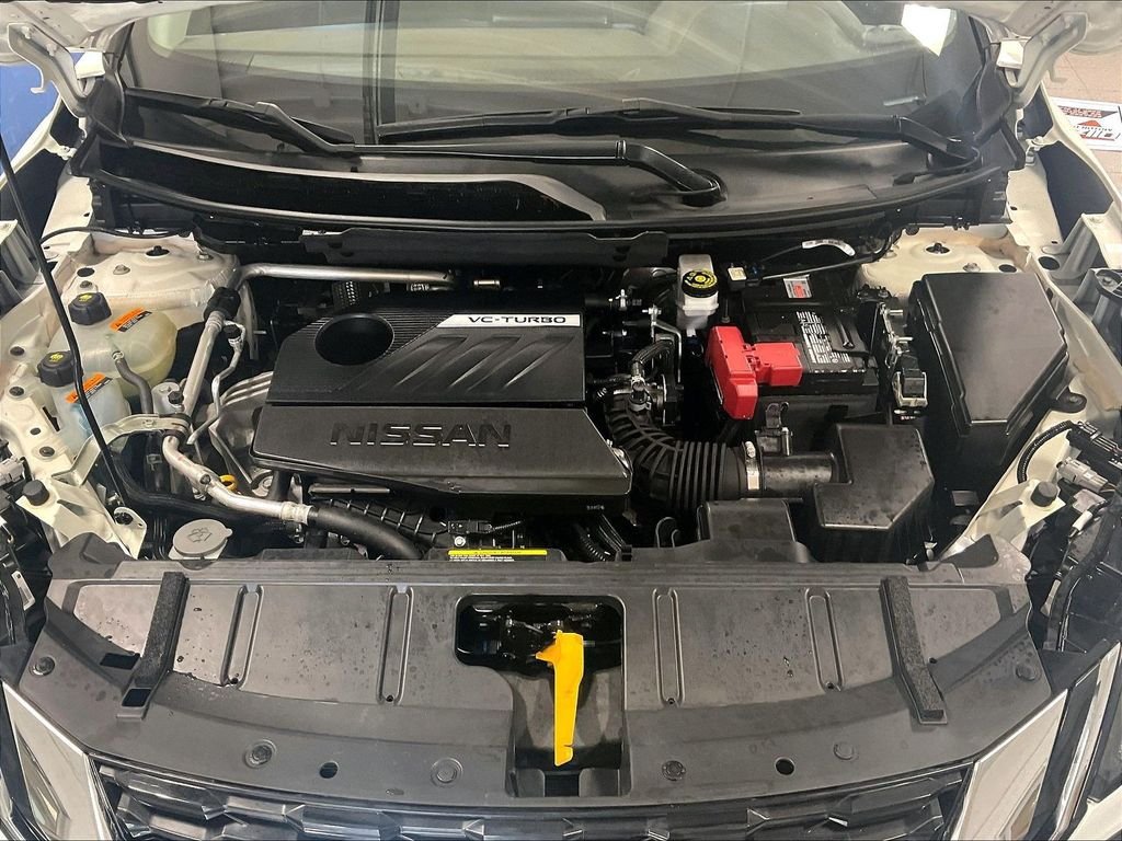 Used 2023 Nissan Rogue S AWD/4WD image 30