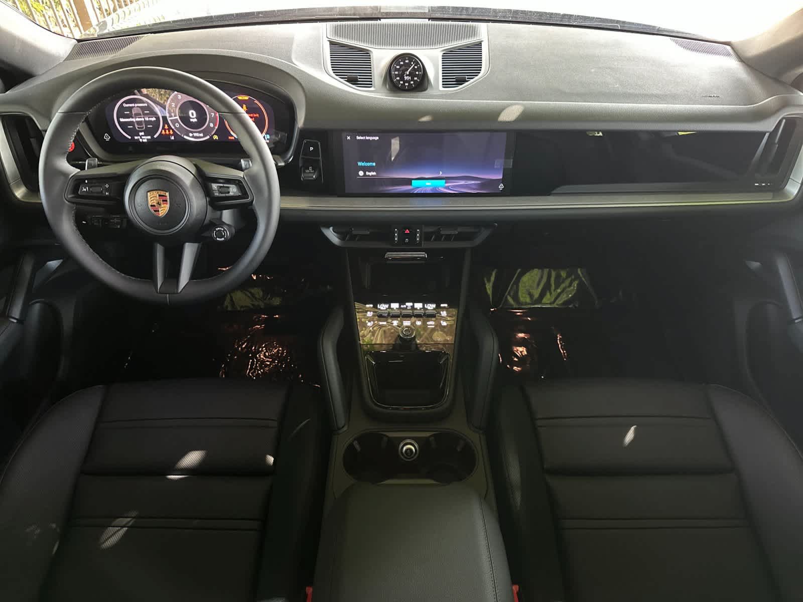 New 2026 Porsche Cayenne Coupe AWD/4WD image 6