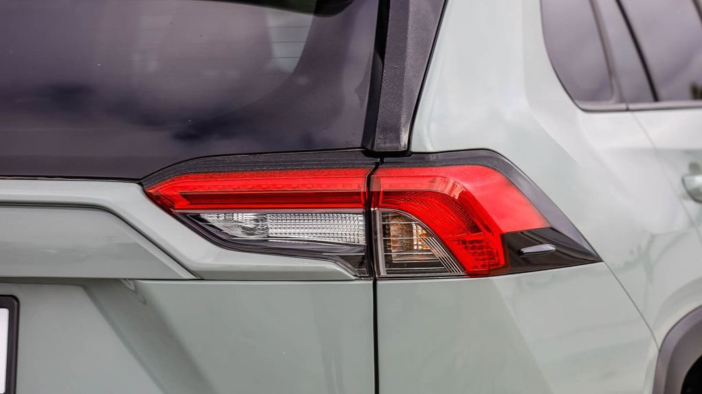 Used 2023 Toyota RAV4 XLE Premium AWD/4WD image 10