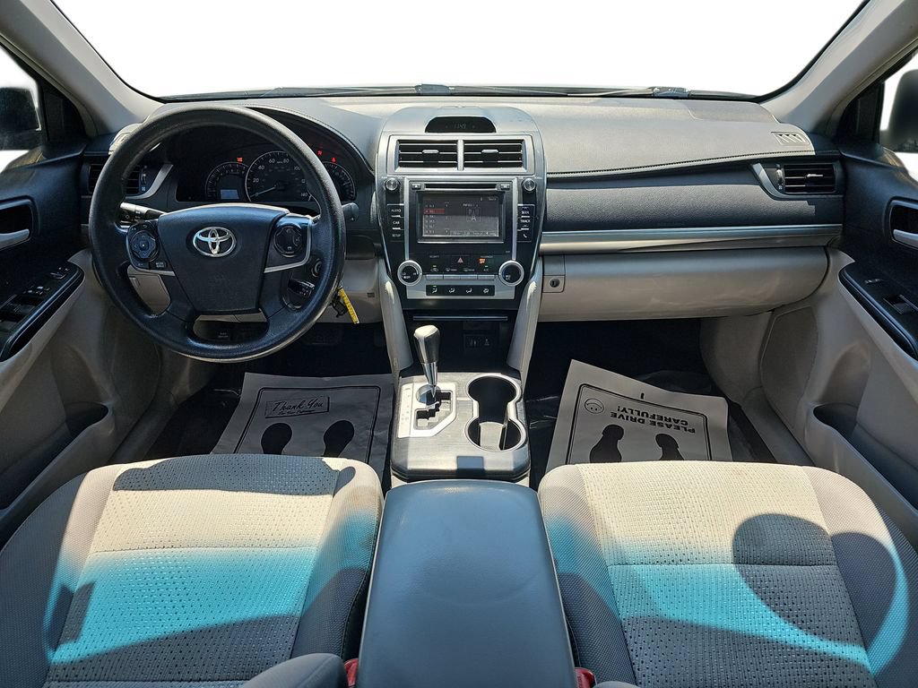Used 2014 Toyota Camry LE FWD image 14