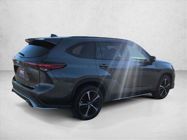 Used 2022 Toyota Highlander XSE image 5
