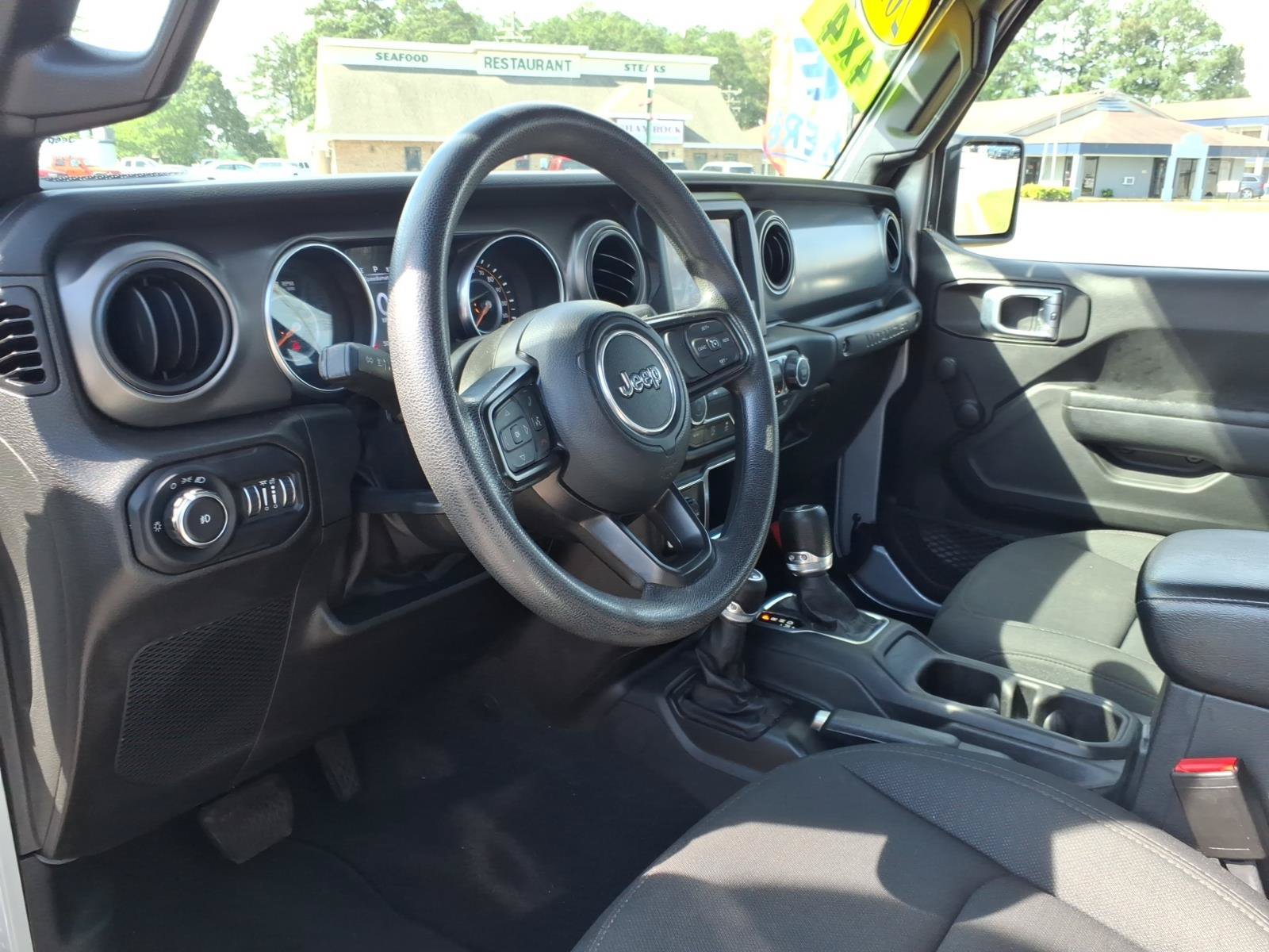 Used 2022 Jeep Wrangler Unlimited Sport AWD/4WD image 17