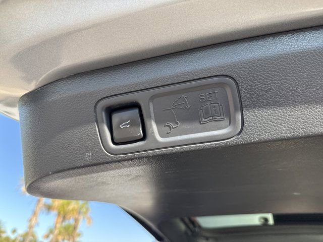 Used 2024 Ford Expedition Platinum AWD/4WD image 14