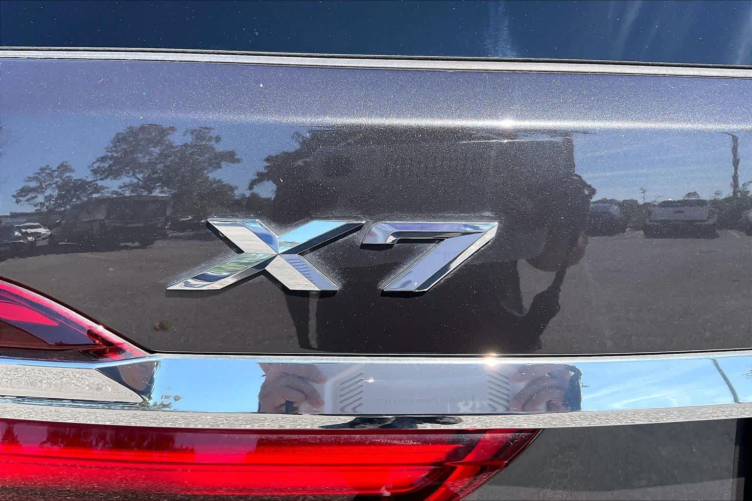 Used 2022 BMW X7 xDrive40i w/ Premium Package AWD/4WD image 33