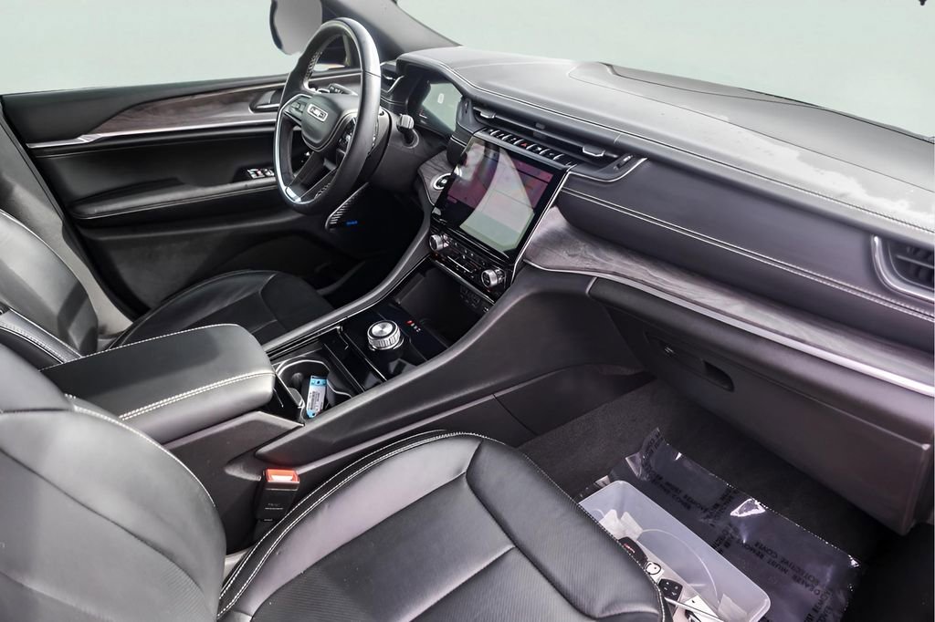 Used 2022 Jeep Grand Cherokee Overland image 33