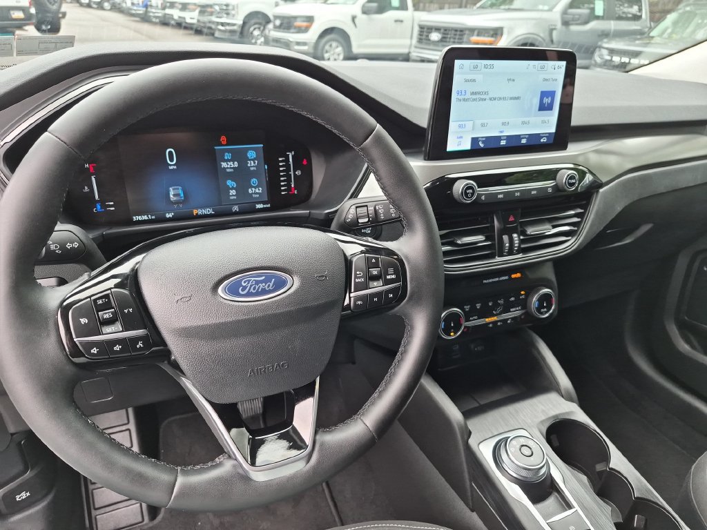 Certified 2023 Ford Escape Active AWD/4WD image 33