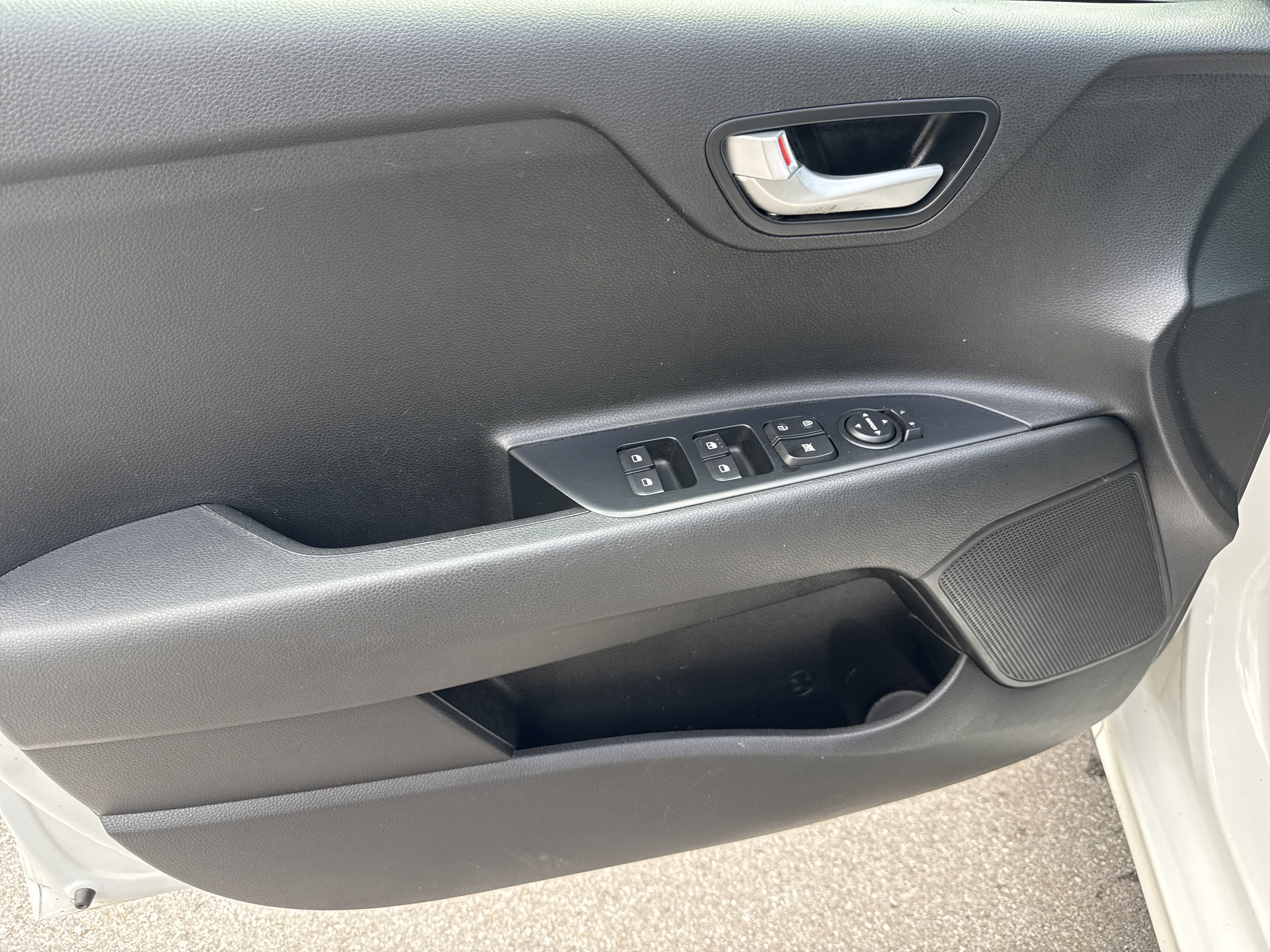 Used 2019 Kia Rio S FWD image 15