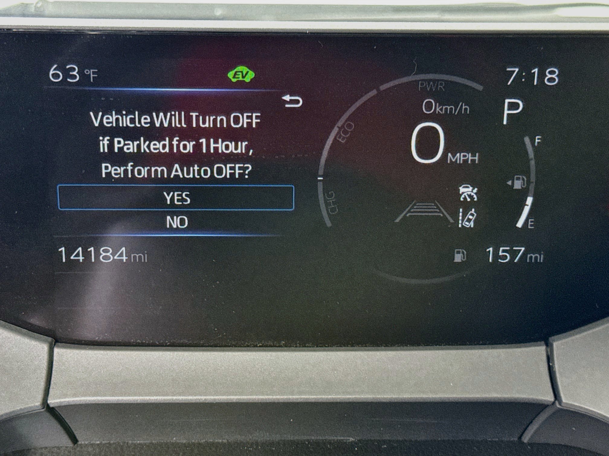 Used 2024 Toyota Prius LE FWD image 12