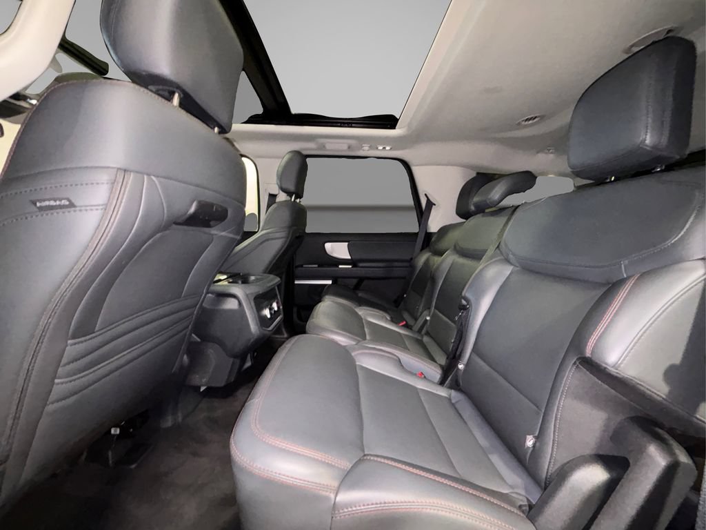 Certified 2025 Ford Expedition Active AWD/4WD image 11