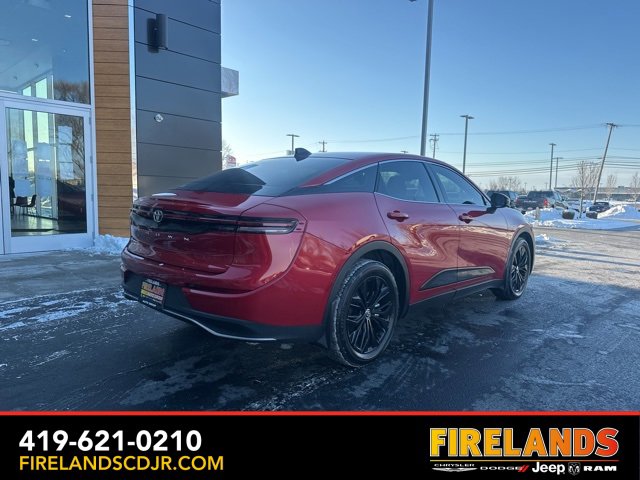 Used 2025 Toyota Crown XLE image 12