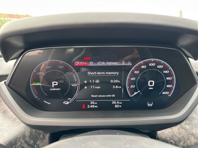 New 2025 Audi RS e-tron GT performance image 27