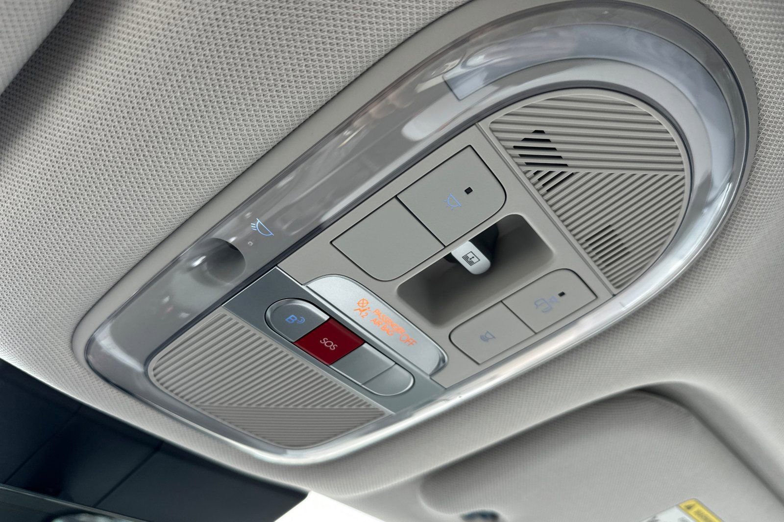 Used 2025 Hyundai Ioniq 5 Limited image 25