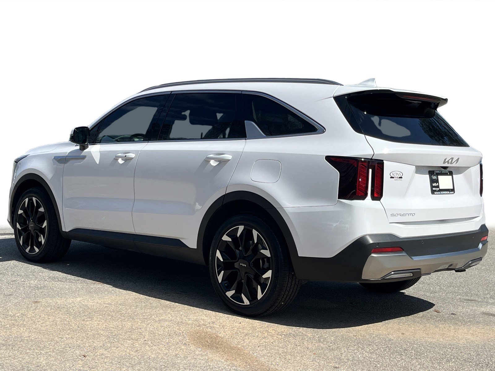 Certified 2025 Kia Sorento EX w/ Panoramic Sunroof Package image 25