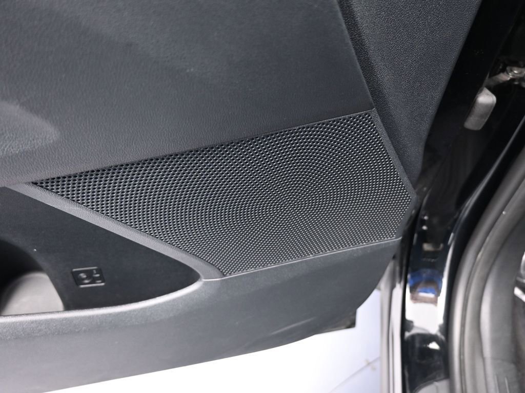 Used 2022 Kia Sorento LX image 14