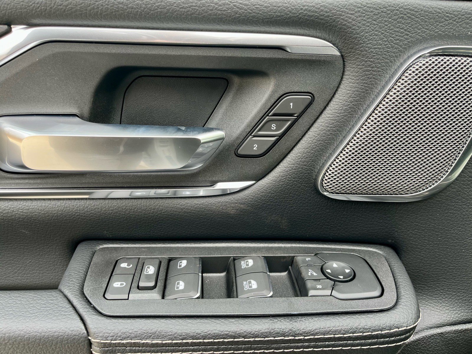 New 2026 RAM 1500 Laramie w/ Night Edition image 23